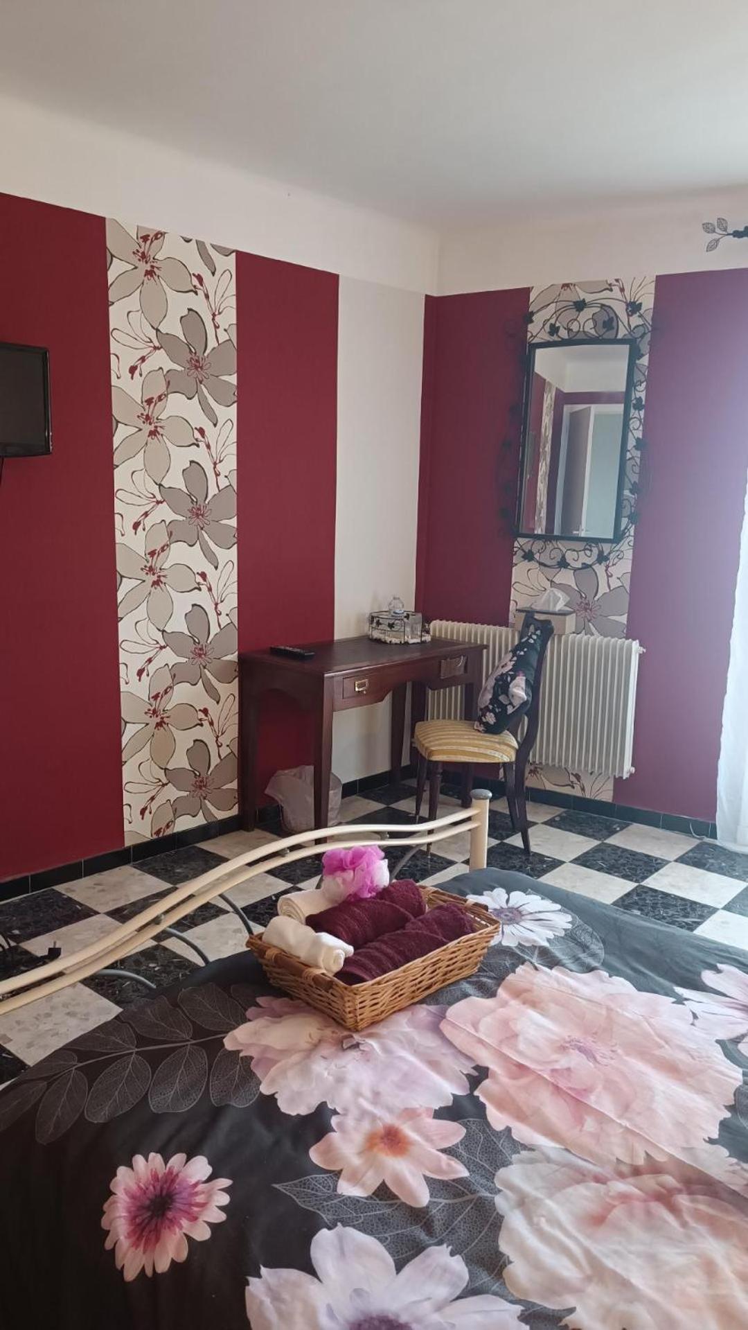 A L' Estiu Bed and Breakfast Latour-de-France Εξωτερικό φωτογραφία